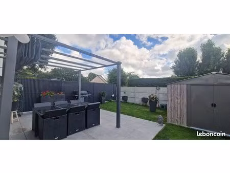 a louer maison mitoyenne 5p 135m2 avec jardin