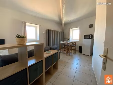 studio 1 pièce 25 m²