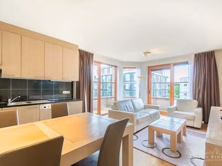appartement à louer à auderghem € 1.200 (loyy8) - skyline renting | zimmo