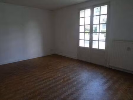 location appartement 2 pièces à orvault (44700) : à louer 2 pièces / 53m² orvault