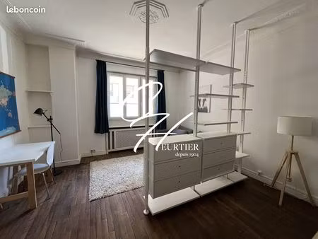 appartement 1 pièce 47 m²