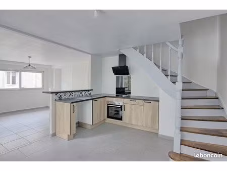 maison a louer a courlay