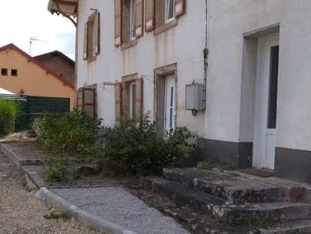 appartement f4 à moffans