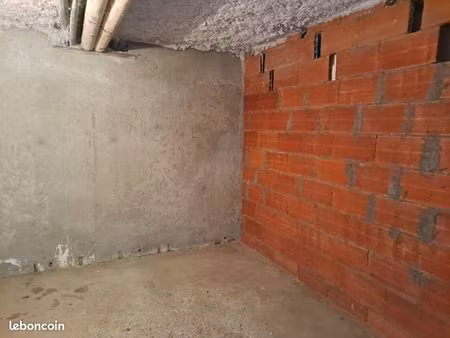 cave / box de stockage 8 m2