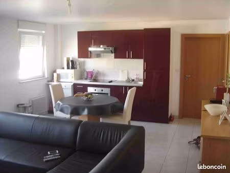 f2 récent 50m² proximité gare hagondange + 2 parkings