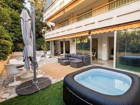 rez-de-jardin 70 m² + véranda + double parking - le cannet / cannes