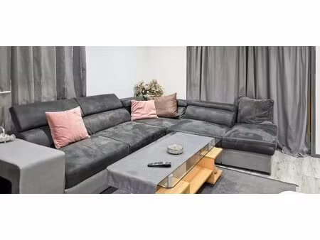 maison de 5 pièces de 171 m² situé à éloie