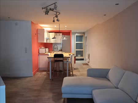 appartement - 3ème étage - 64 m2 - 3 pièces - meublé