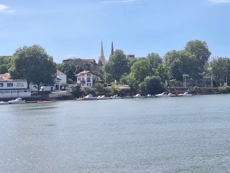 appartement t7 duplex avec terrasse  atelier et combles aménageables – vue adour – bayonne