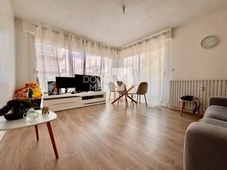 appartement 53000