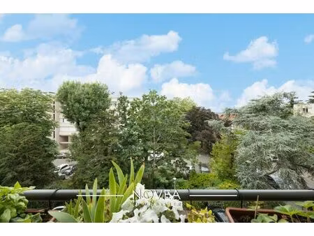 t4 de 81 m2 lumineux niché dans la verdure
