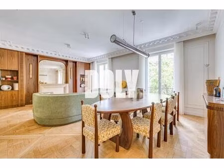 doly - appartement d'exception  plaine-monceau 75017