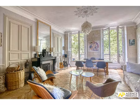 versailles notre-dame appartement 6 pièces 143.6 m² carrez situé au 2ème étage avec cave e