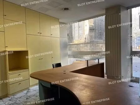 location bureaux 98 m²