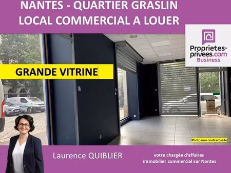 location commerce nantes 44000 90m²