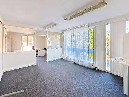 location local commercial 2 pièces  37.74m²  palaiseau