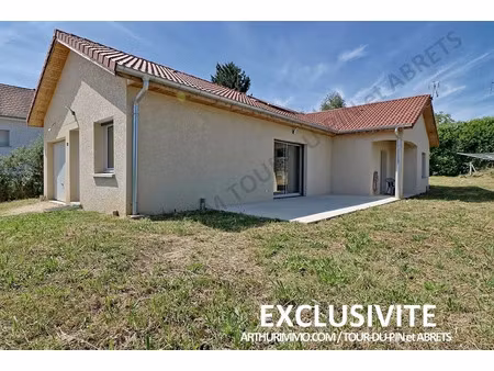 vente maison 4 pièces 99 m2 à la tour-du-pin