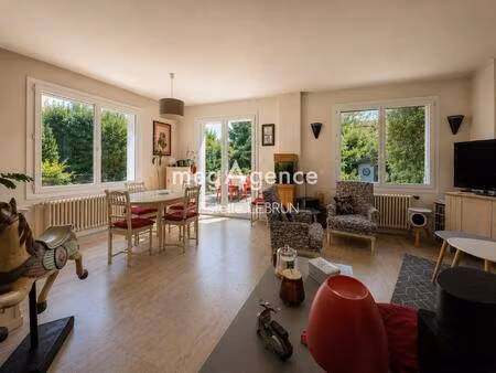 maison 145m² - 8 pièces - 6 chambres - studio meublé - sous-sol complet - 262 m² de terrai