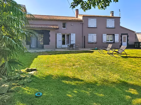 maison venansault 8 pièce(s) 131 m2