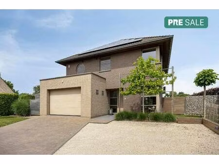 villa met 4 slaapkamers en zwembad op ca 1150m² in erpe-mere