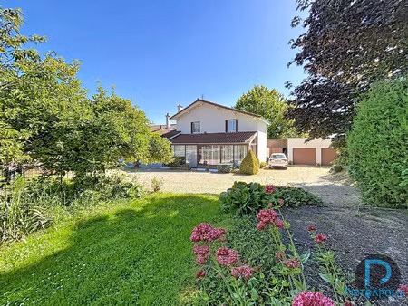 maison traditionnelle 169 m² avec dépendances et 4754 m² de t