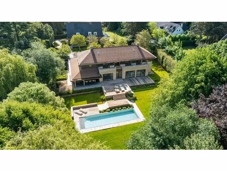 luxe designvilla met zwembad in het prestigieuze bouchout