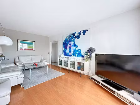appartement lumineux  4 chambres  cave