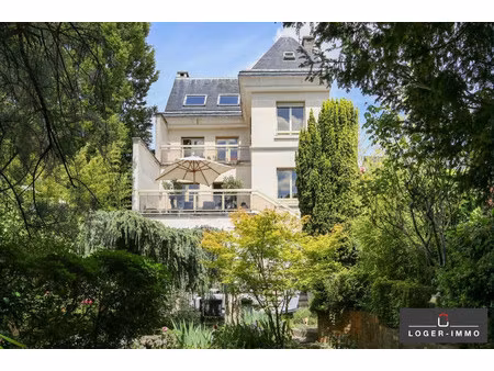 limite vincennes : maison 5/6 pièces de 200 m² avec jardin  te