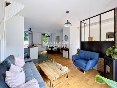 maison 6 pièces 3 chambres et un bureau