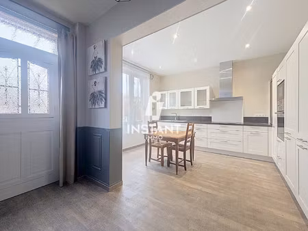 maison familiale avec sous-sol