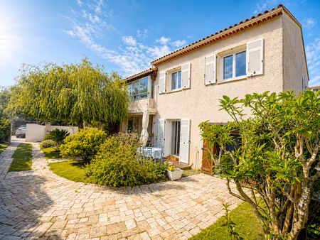 villa familiale de 160 m2 avec 5 chambres au pin rolland à p