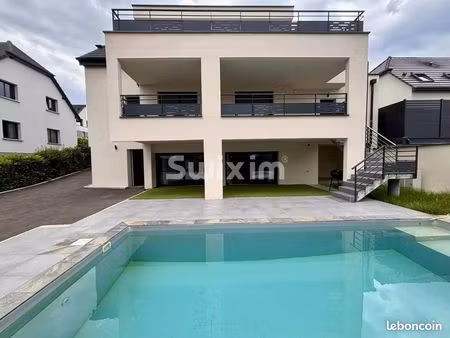 villa 7 pièces 368 m²