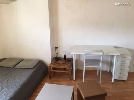 location t1 aix-en-provence centre historique