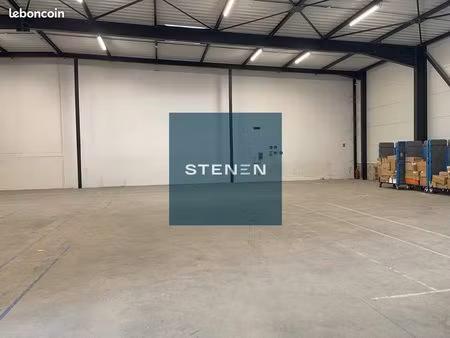 local d'activité 605 m²