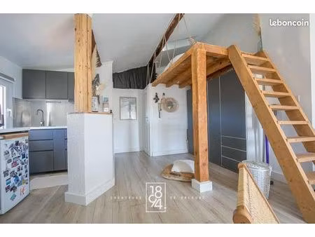 studio 1 pièce 28 m²