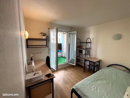studio meublé avec parking
