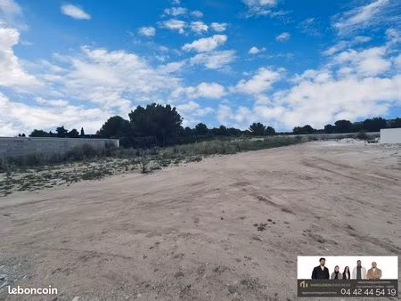 terrain 691 m² port-de-bouc