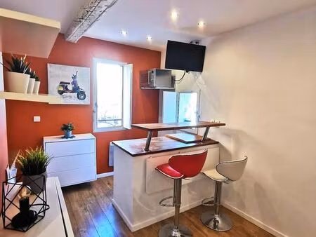aix centre-ville cardeurs très beau studio meublé refait à neuf / direct propriétaire / li