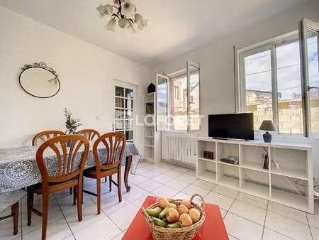 location maison meublé à oissel (76350) : à louer meublé / 47m² oissel