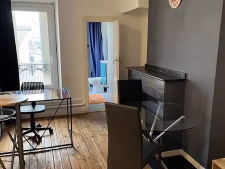 studio 1 pièce 22 m²
