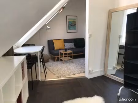 studio lumineux - boulevard du montparnasse (paris 6ème)