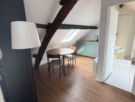 appartement t2 meublé rénové – place velpeau  tours