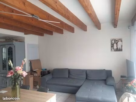 maison jumelée « 85 m2 saujon centre «
