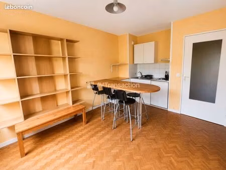 studio libre de toute occupation 25m² -a 10 min de la part-dieu