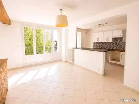 appartement t4 de 70 m²