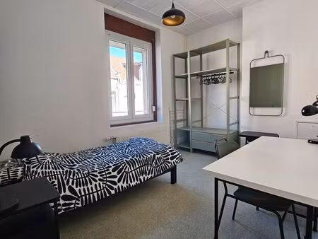 chambre meublée 11 m²