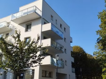 loue t1 meublé 49m² + terrasse et parking - marcq-st maur