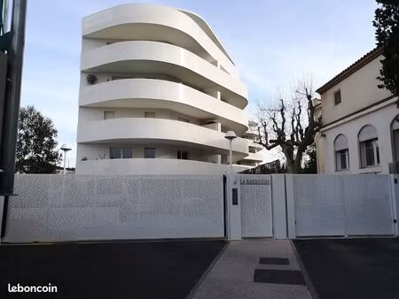 a vendre – studio avec terrasse – investissement locatif idéal – marseille 9e