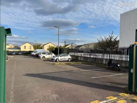 location parking beauvais avec navette