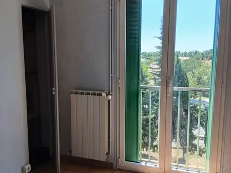 montolivet – appartement t2 bois lemaitre (13012) refait a neuf libre